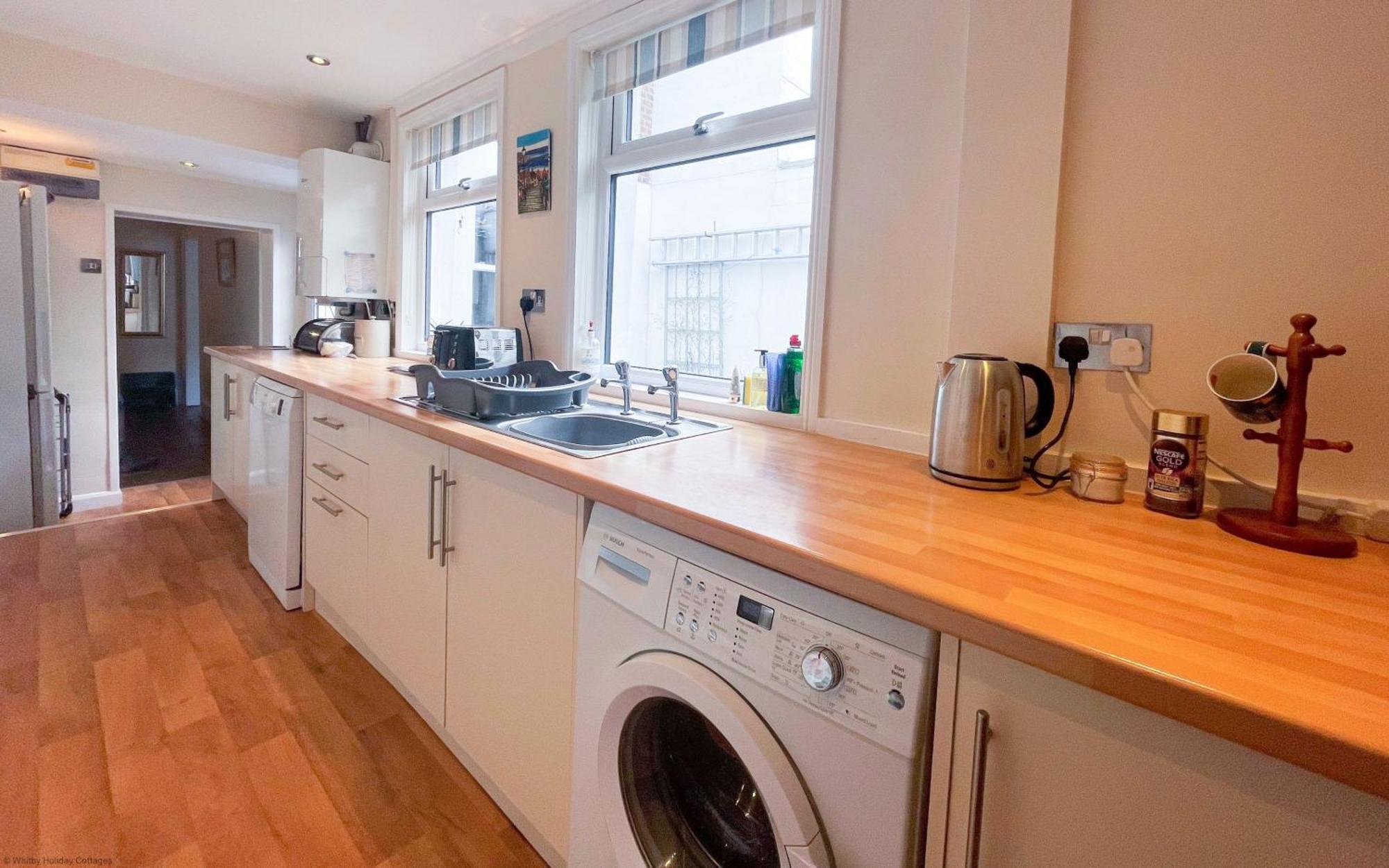 Deerness, 4Star Gold Award 2024, Whitby Villa Екстериор снимка
